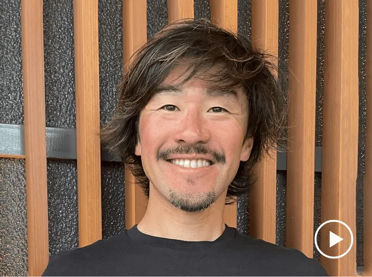 顔写真　松本 駿