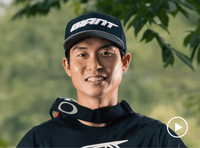 顔写真　清水 一輝